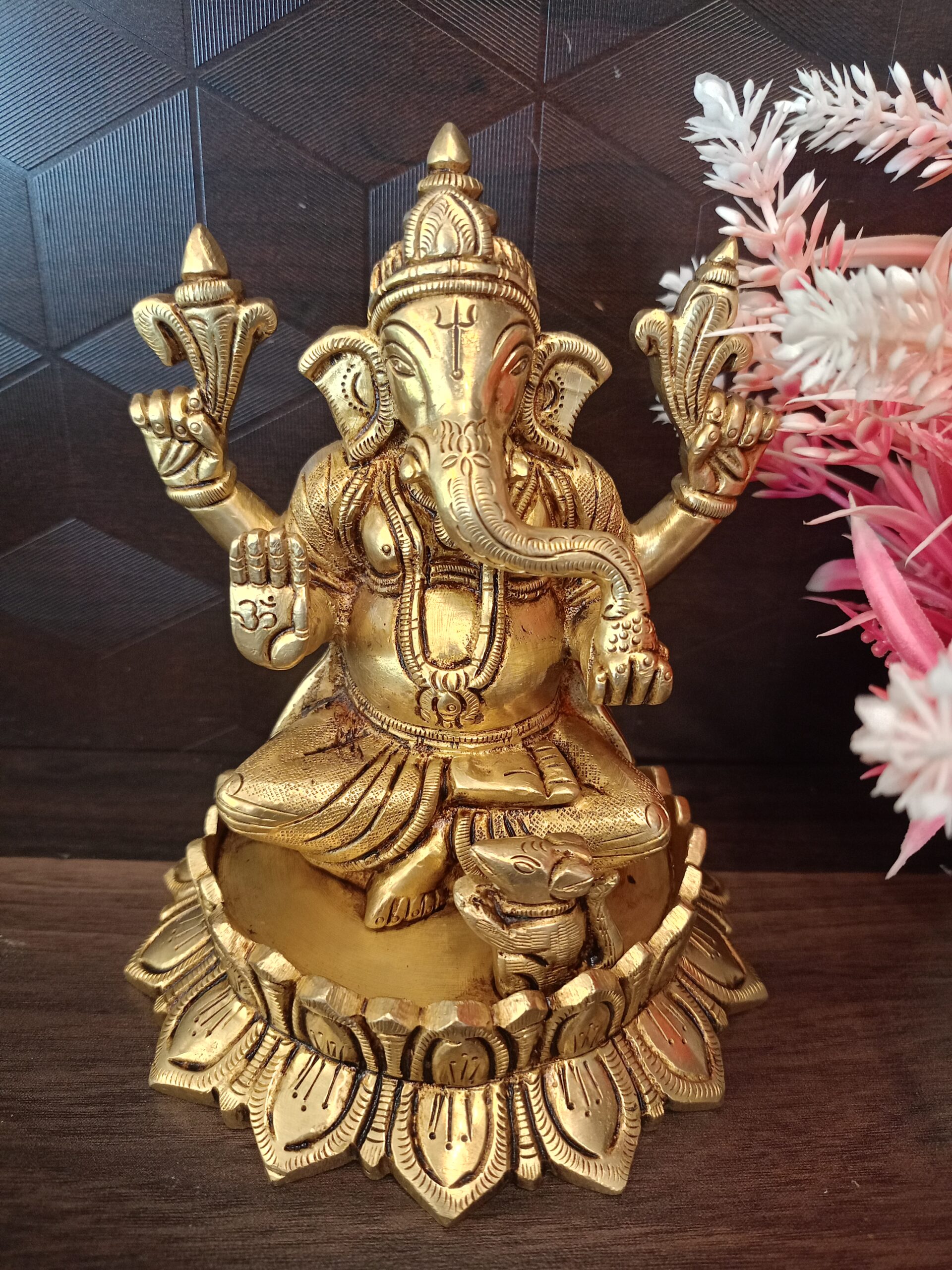 oplus_32 Brass Vinayagar statue on Lotus- 5.7" - Image 1