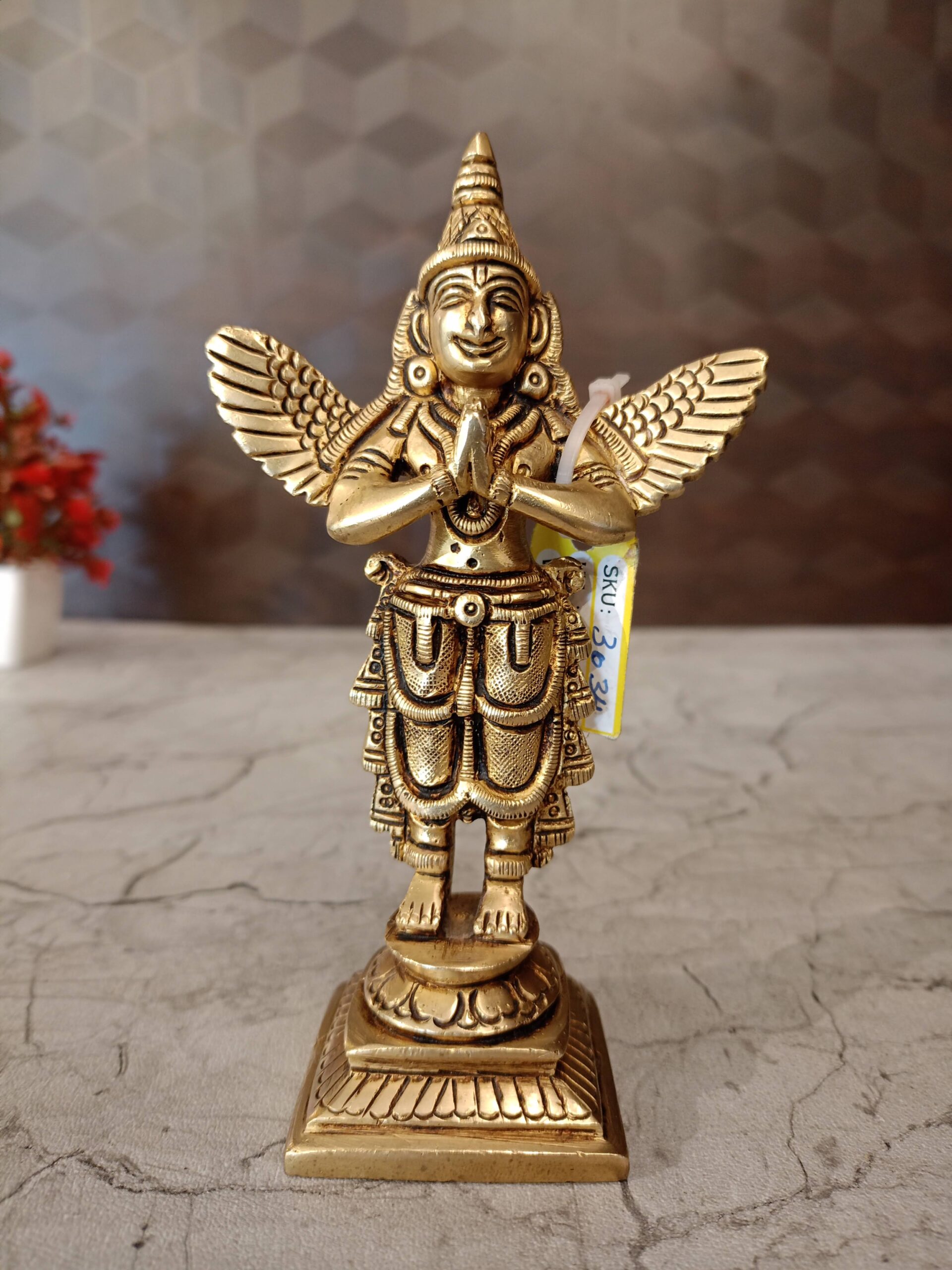 oplus_32 Brass Garuda Statue- 6" - Image 1