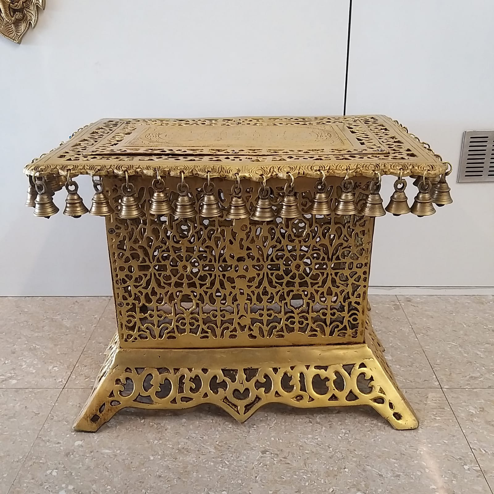 brass-stand-idol-home-decor-pooja-items-gifts-10121 Brass Big Rectangular Stand