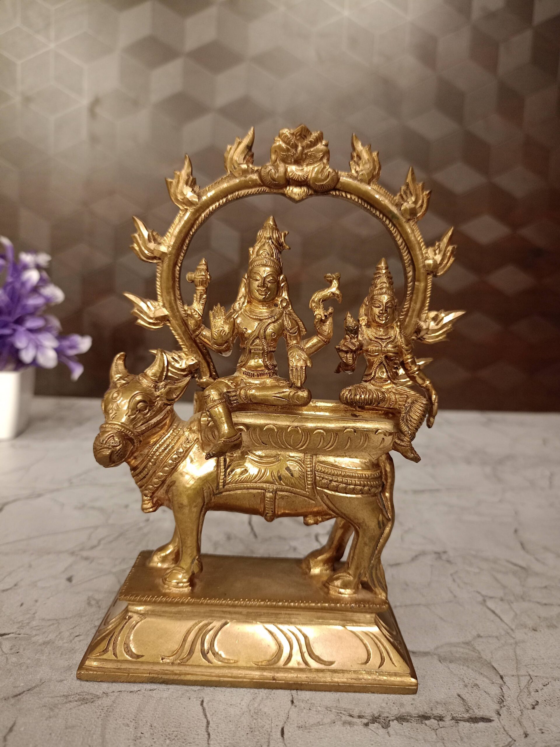 oplus_32 Panchaloha Shivan Parvati Idol- 6.5" - Image 1