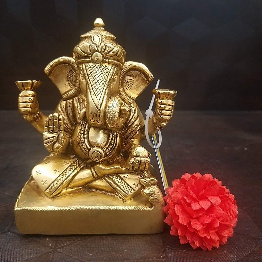 brass-idampuri-ganesha-idol-home-decor-pooja-items-hindu-statues-gift-buy-online-india-10487 Idampuri Ganesha Brass Statue- 5" - Image 1