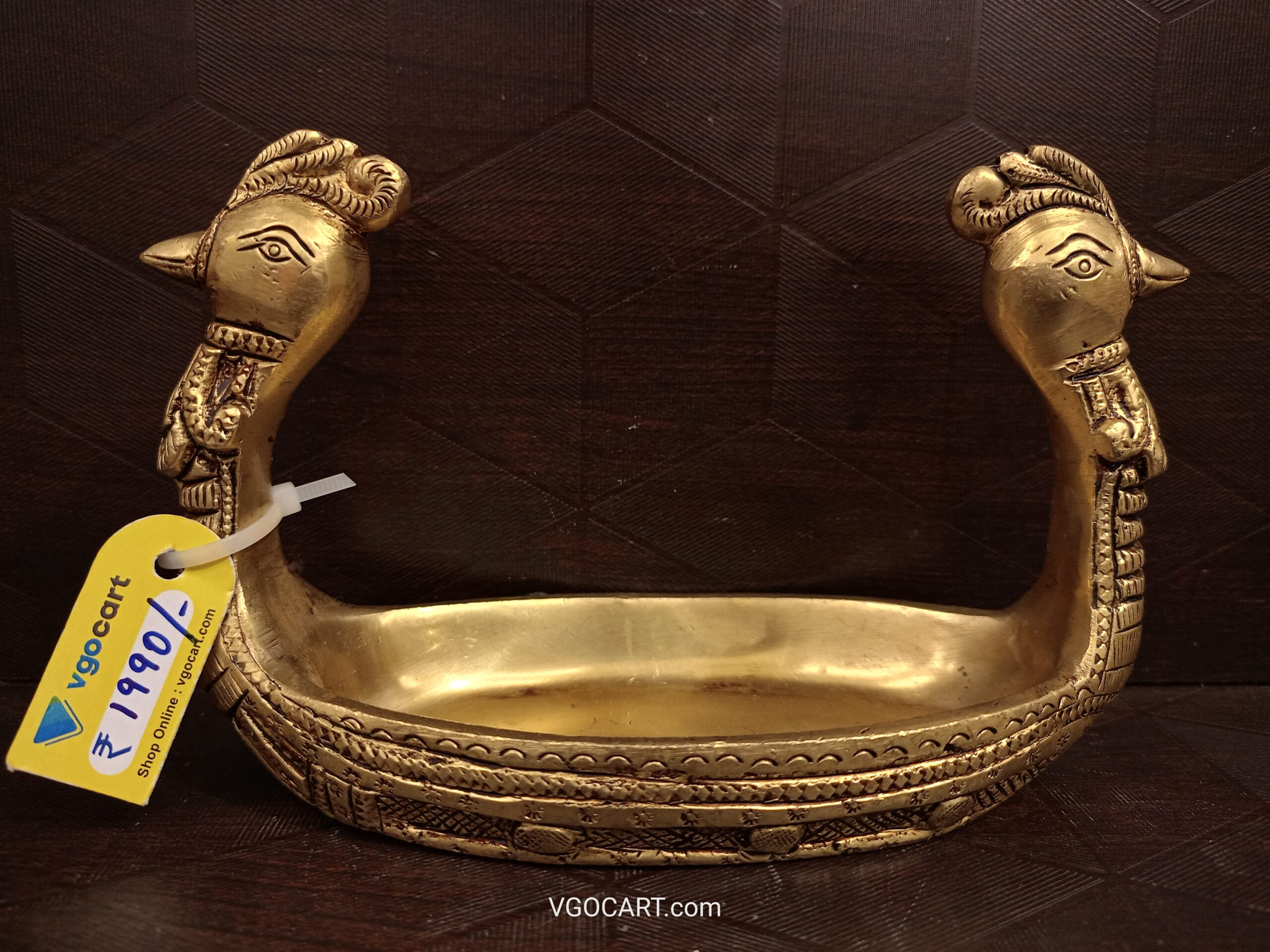 oplus_0 Peacock Boat Brass Swan Home defcor & Show Piece 4" - Image 1
