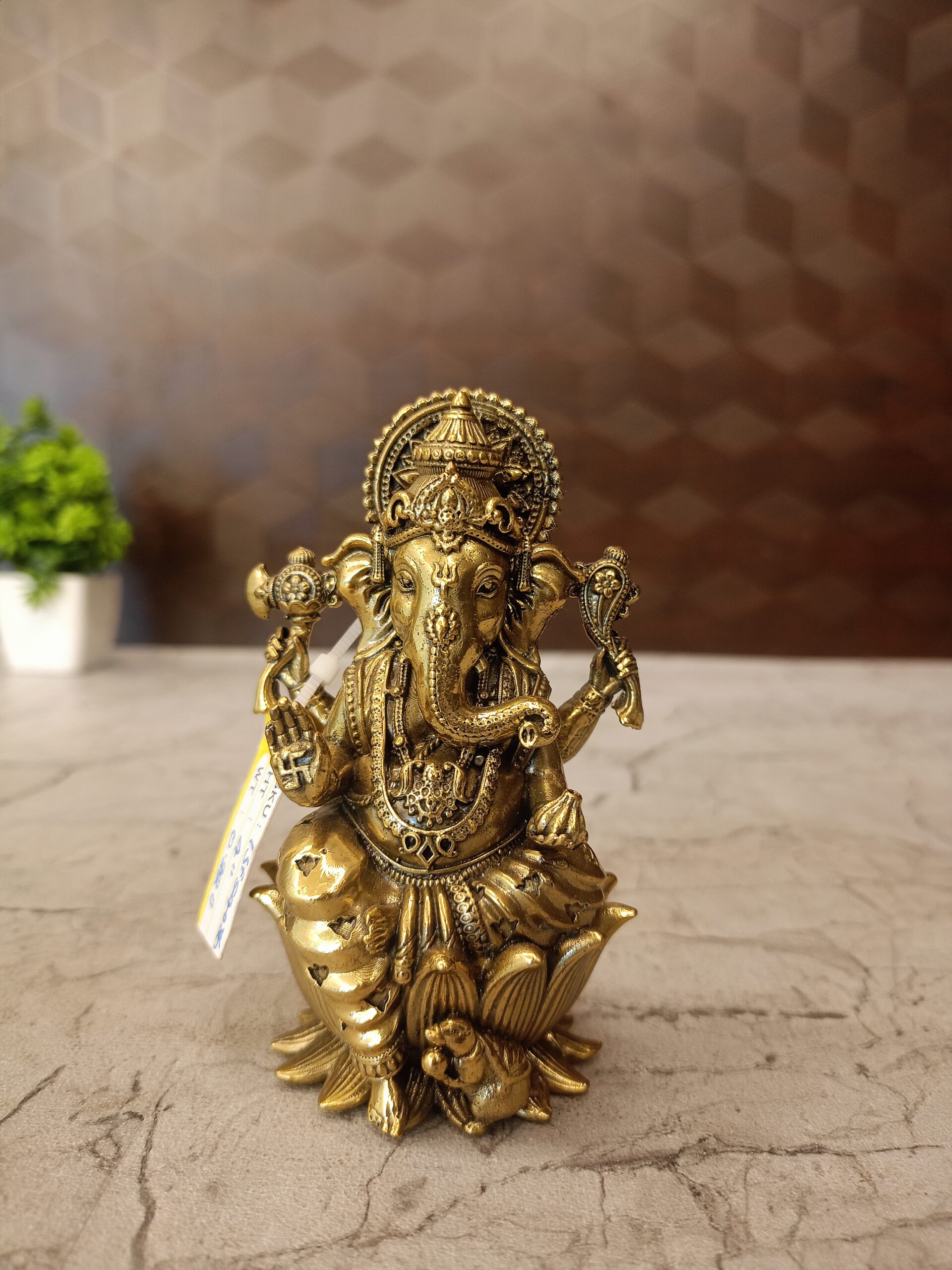 oplus_32 Brass Fine Art Ganesha Sitting On Lotus Base 4" - Image 1